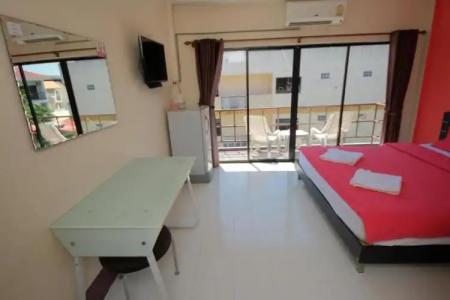 Pineapple Guesthouse - 77