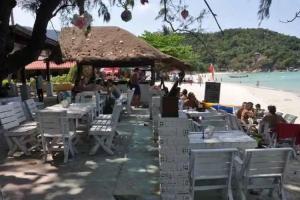 The Four Resort, Hinkong