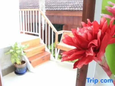 Changmoi House (Little Village) - 242