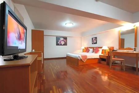 Samran Place - 132