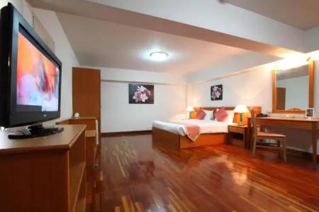 Samran Place - 147