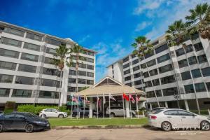 The Royal Gems Golf Resort