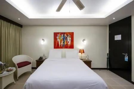 Lokal Phuket "Former K-Hotel" - SHA Extra Plus - 3