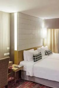 Tango Vibrant Living - SHA Extra Plus - 3