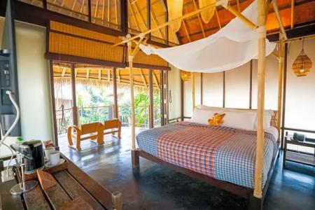 La A Natu Bed & Bakery - 215