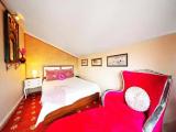 Standard Triple room with city view