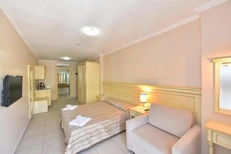 Tropicana Beach - 80