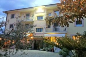 Hotel La Tavola Rotonda, Assisi