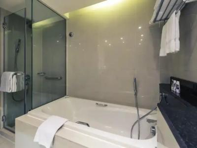 Mercure Gold, Jumeirah, Dubai - 120