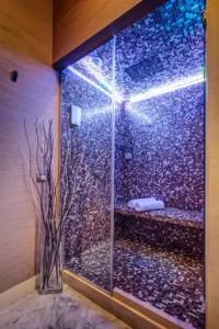 Dharma Luxury - 157