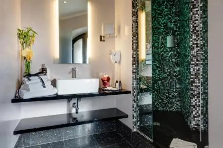 Dharma Luxury - 202