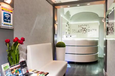 Relais Trevi 95 Boutique - 28