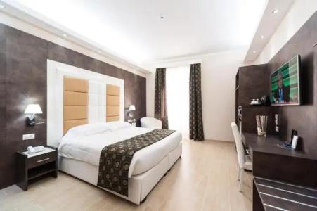 Relais Trevi 95 Boutique - 80