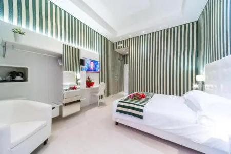 Relais Trevi 95 Boutique - 75