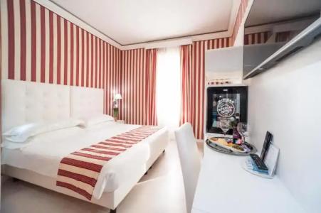 Relais Trevi 95 Boutique - 58
