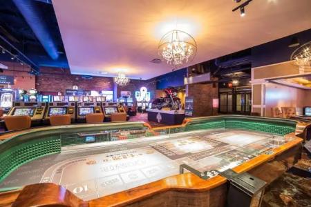 Downtown Grand & Casino - 27