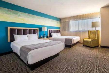 Downtown Grand & Casino - 3