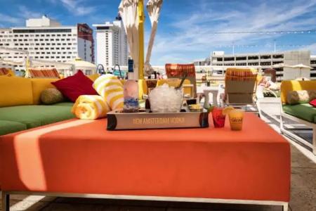 Downtown Grand & Casino - 11