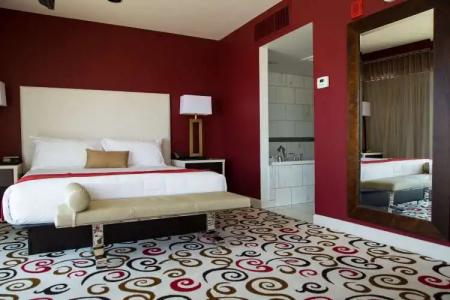 Downtown Grand & Casino - 2