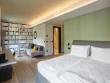 Grand room