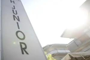 Hotel Junior