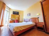 Standard Triple room with balcony