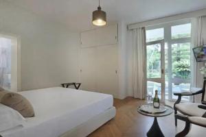 Maison D'Enrì Hotel