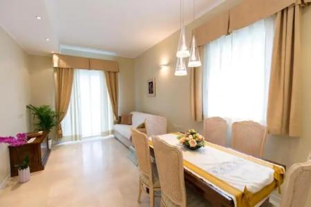 ApartEngland - 44