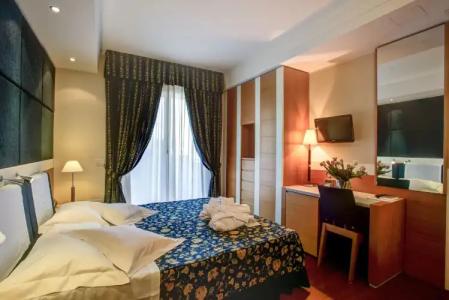 ApartEngland - 2