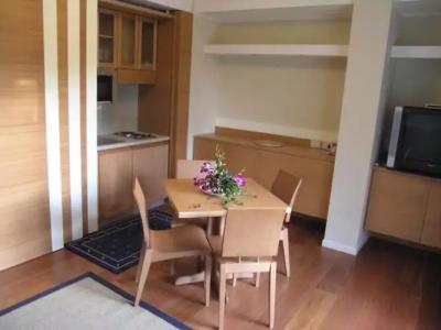 ApartEngland - 58