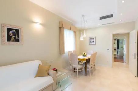 ApartEngland - 47