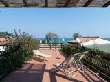 3 Bedrooms Apartment beachfront