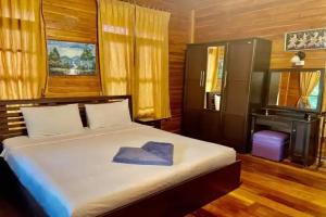 OYO 786 Bangsaray Village Resort, Ban Bang Sare