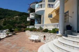 Dolphin Apartments 1, Parga