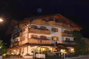 HOTEL La Locanda, Pinzolo