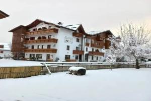 Hotel Orso Grigio, Carisolo