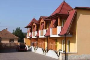 Margareta Apartman es Udulohaz, Bogacs