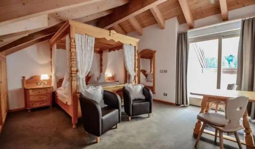 Luna Mondschein - 24