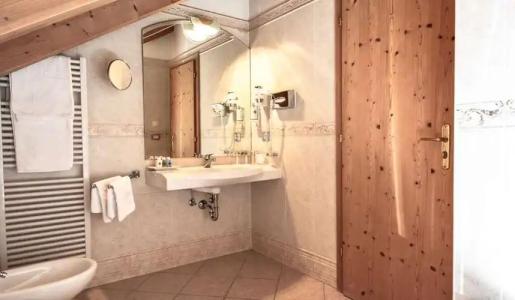 Luna Mondschein - 43