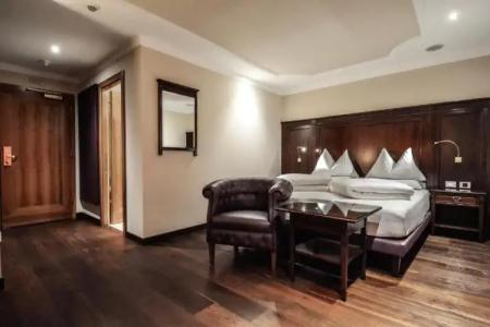 Luna Mondschein - 38