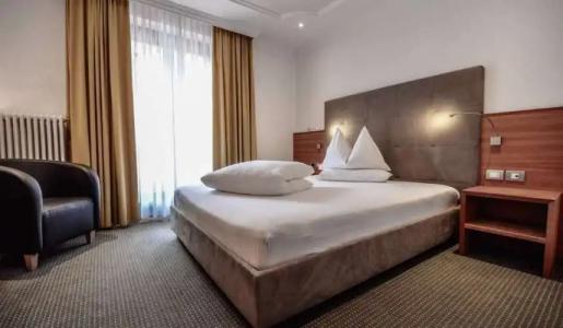 Luna Mondschein - 31