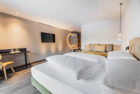 La Cort My Dollhouse - Adults Only - 49