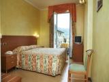 Standard Triple room with mountain view