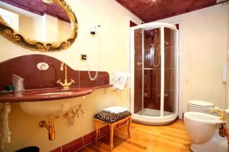 Columbia Wellness & Spa - 57