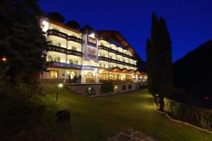 Charme Hotel Nevada, Molveno
