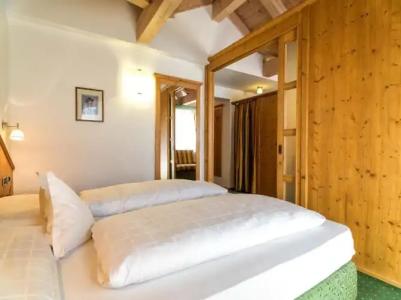 Leading Relax Maria - 53