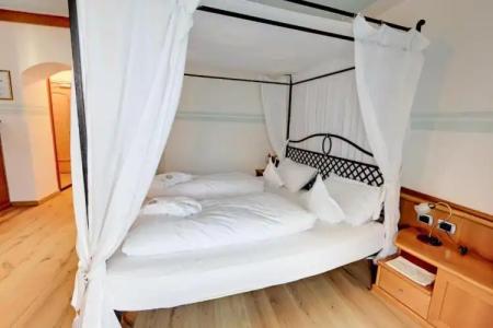 Leading Relax Maria - 106