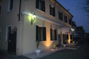 Hotel Isola Di Caprera, Mira