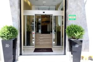 Hotel Ferton, Milan