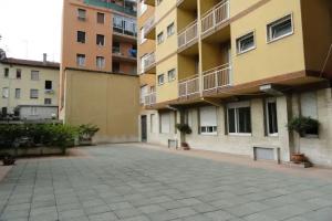 Residence Giusti 6 Apart-hotel, Milan